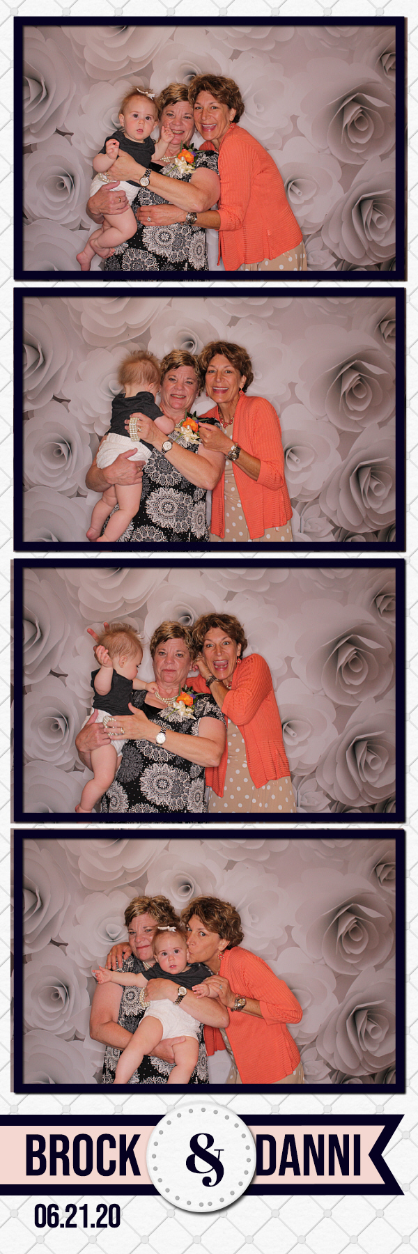 Danni and Brock’s Wedding | View more photos from the event at gallery.photoboothbillings.com/u/PhotoBoothBillings/Danni-and-Brock’s-Wedding